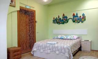 Гостиница Filin i Sova Mini Hotel Владивосток Двухместный номер с двуспальной кроватью-1